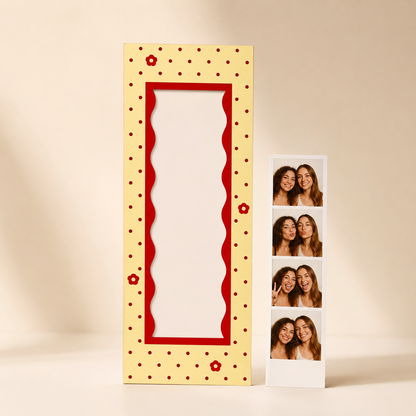 Buttercup Magnetic Digital Photobooth Frame