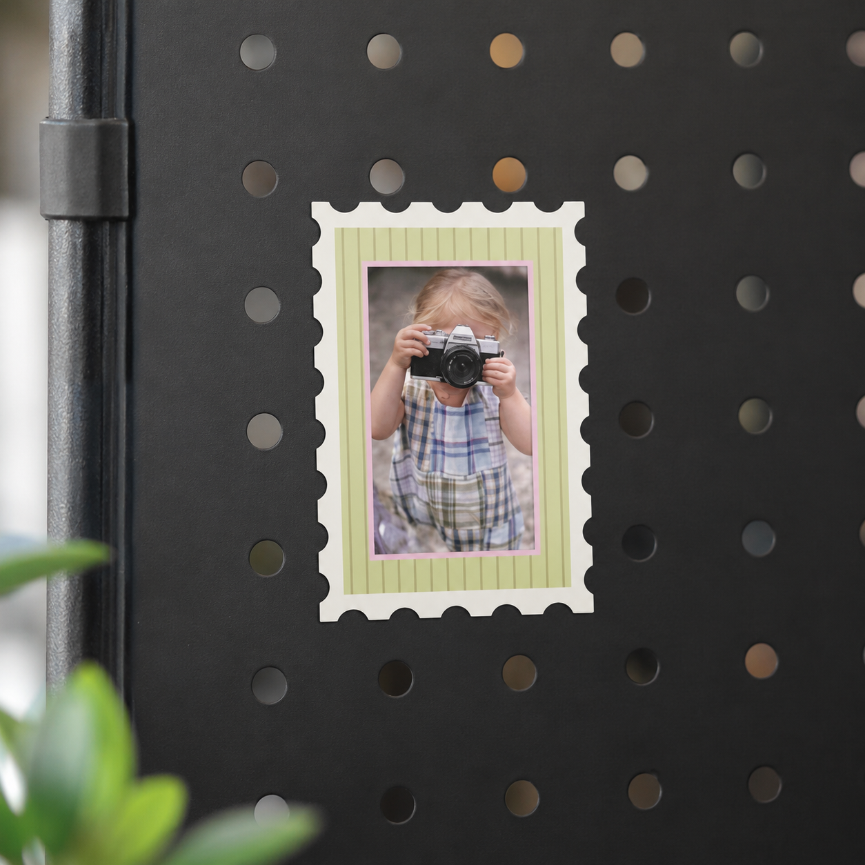 Greetings Small Magnetic Frame